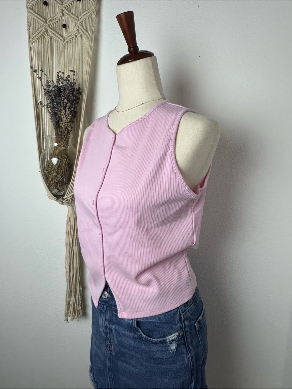 Button-Front Ribbed Tank Top in Light Pink - Picture 2 of 4